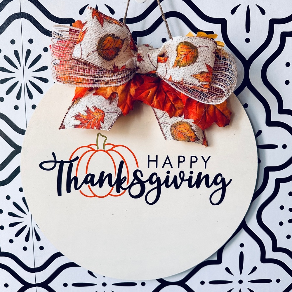 Happy Thanksgiving Door Hanger 14 inches